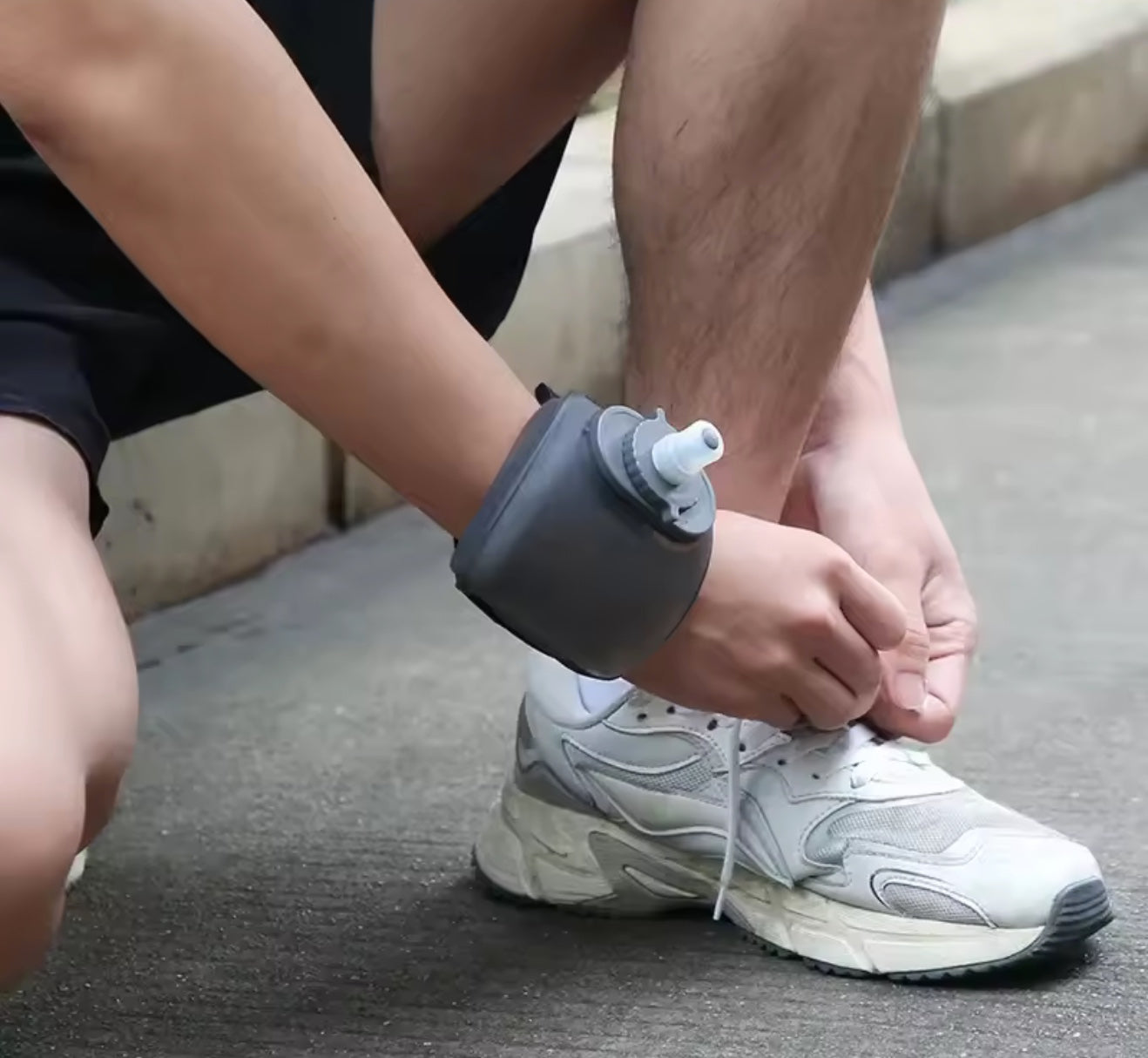 Noplia AquaLoop - justerbar sportflaska